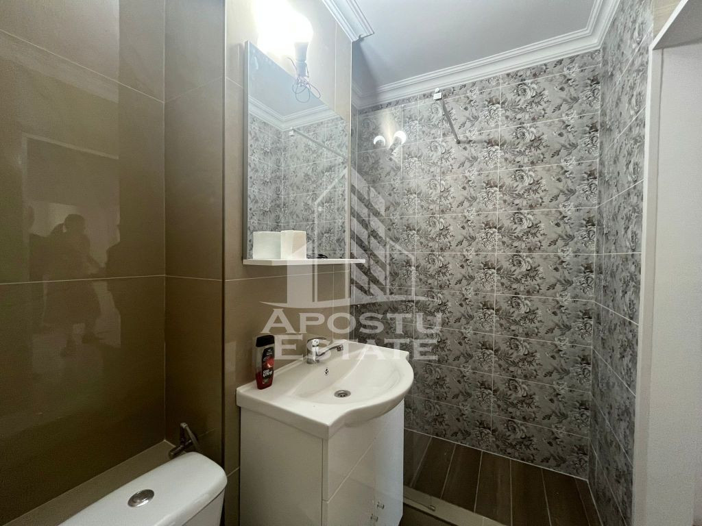 Apartament cu 2 camere, decomandat, renovat, zona Dambovita