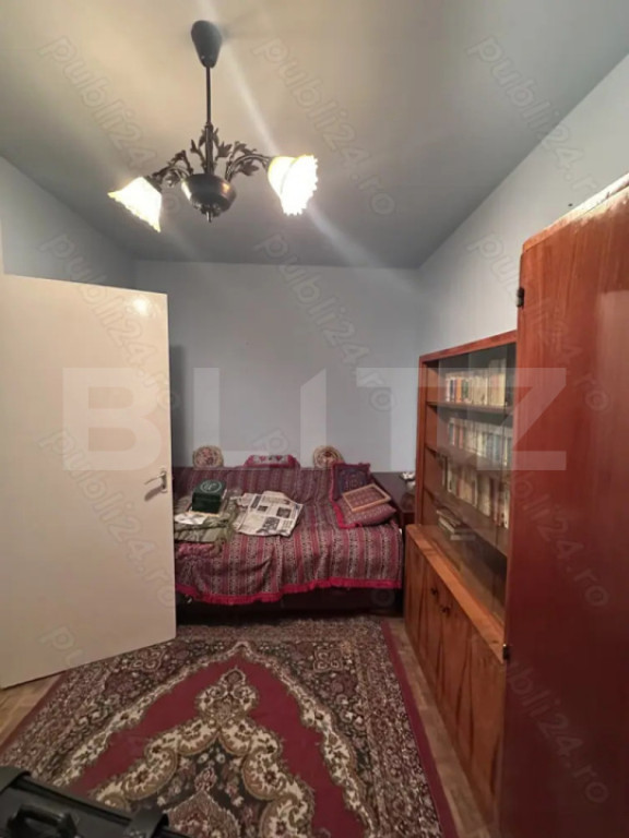 Apartament cu 2 camere si balcon, zona Cedonia