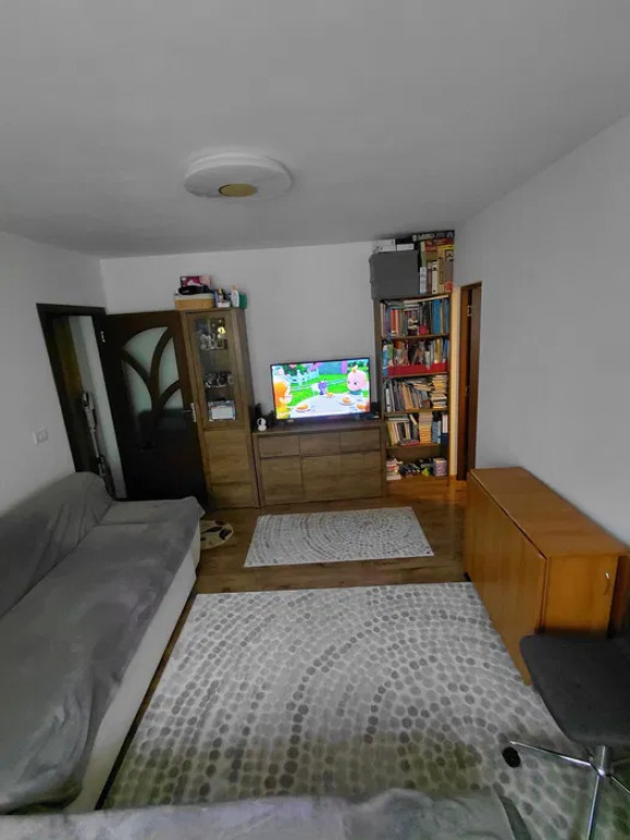 Apartament cu 2 Camere Etaj 2 - Zona George Enescu