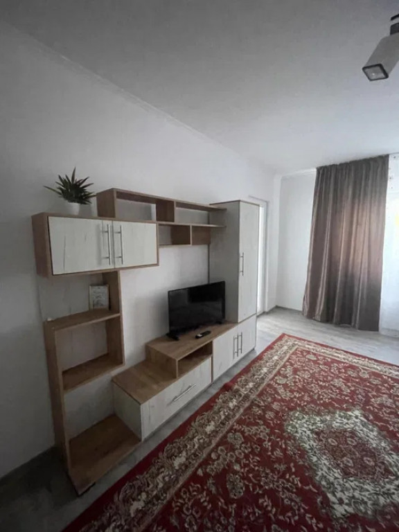 APARTAMENT 2 CAMERE DECOMANDAT, FOARTE CURAT!