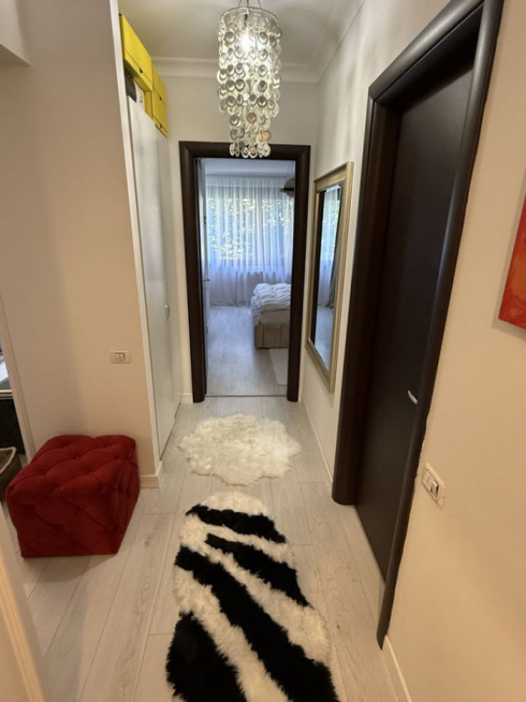 Apartament de 2 camere-Aviatiei ( Parcare + Boxa )