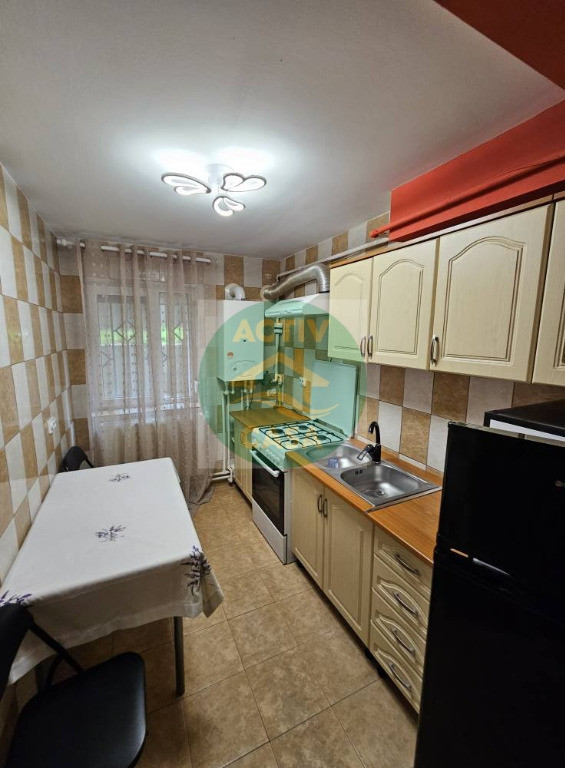 Apartament 2 camere, mobilat si utilat, zona Hotel