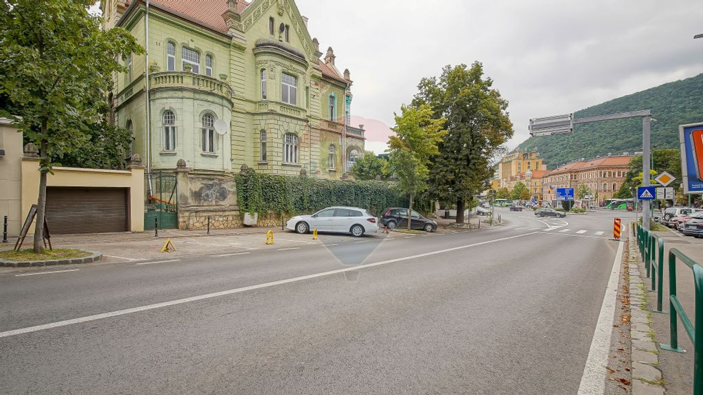 Comision 0%! Garsoniera Livada Postei, etajul 1 (parcare ...