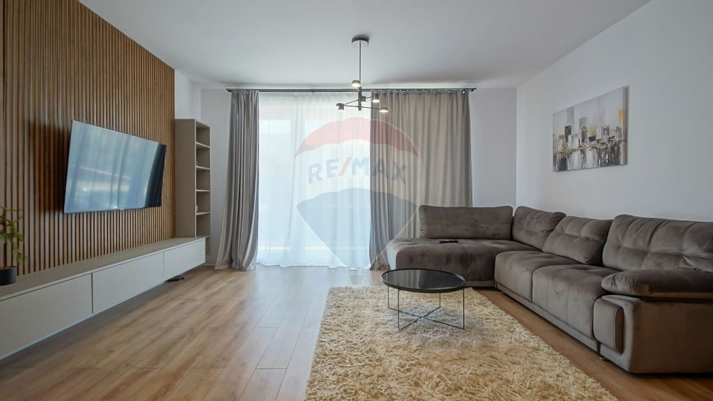 Apartament 2 camere de închiriat - Uno Brașov