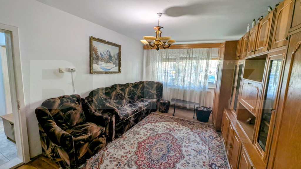 Apartament cu 2 camere, decomandat, zona Ampoi.