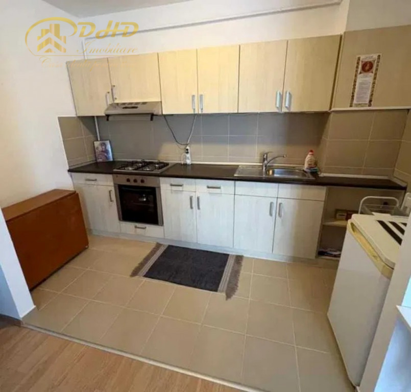 Închiriez apartament 2 camere open space Green Park2