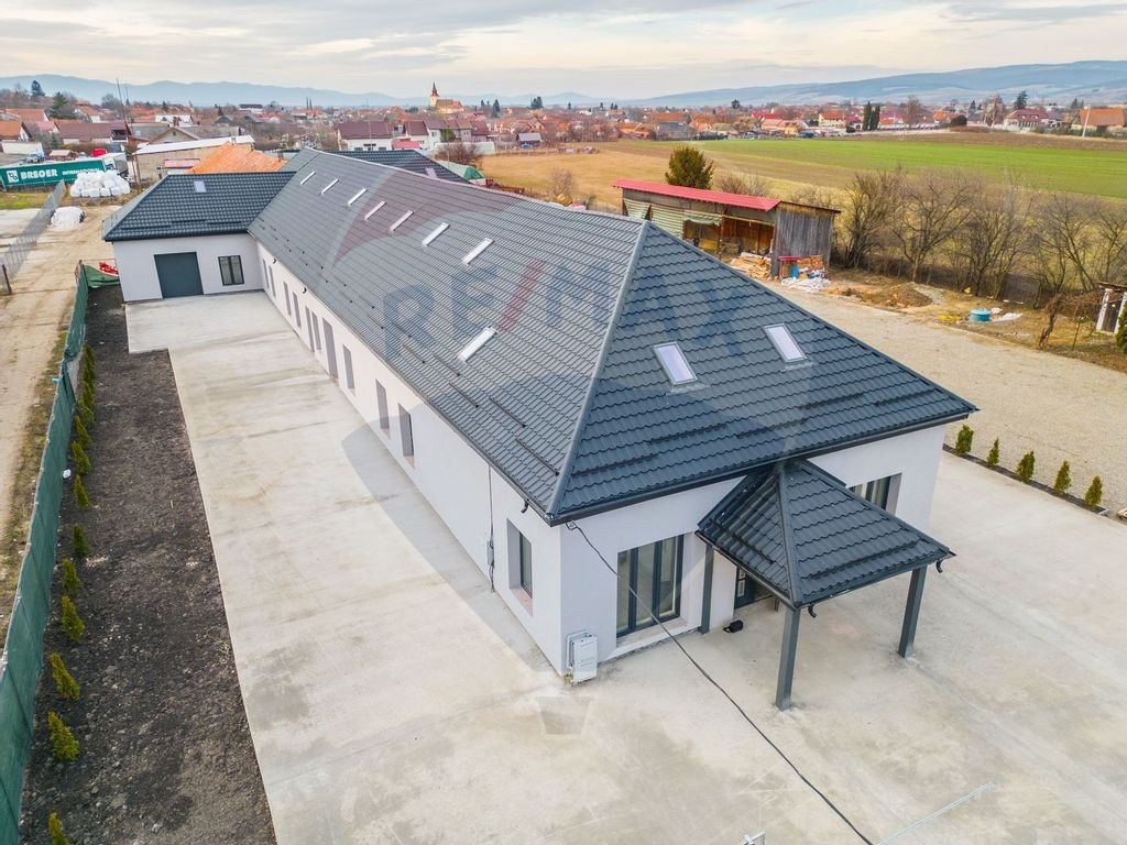 COMISION 0 | Hala moderna si incalzita | curte betonata |...