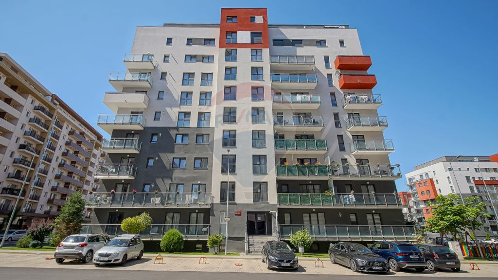 Apartament cu 2 camere de închiriat în zona Tractorul