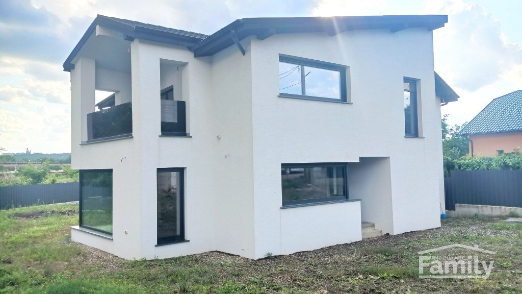 VILA de LUX in Burdujeni