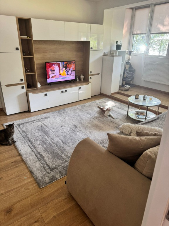 Apartament 2 camere, zona Calea Moldovei