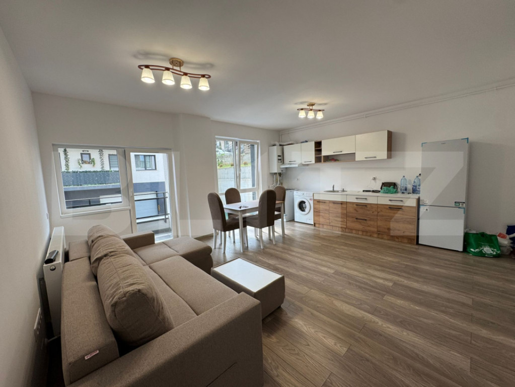 Apartament cu 3 camere, 72 mp, cu parcare, in zona Eroilor.