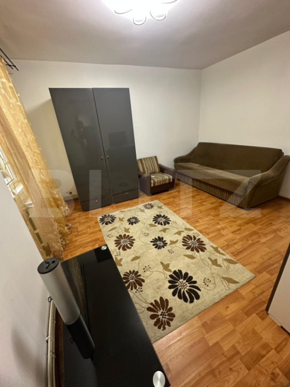 Apartament cu o camera de vânzare – zona Tudor, etaj 1 di