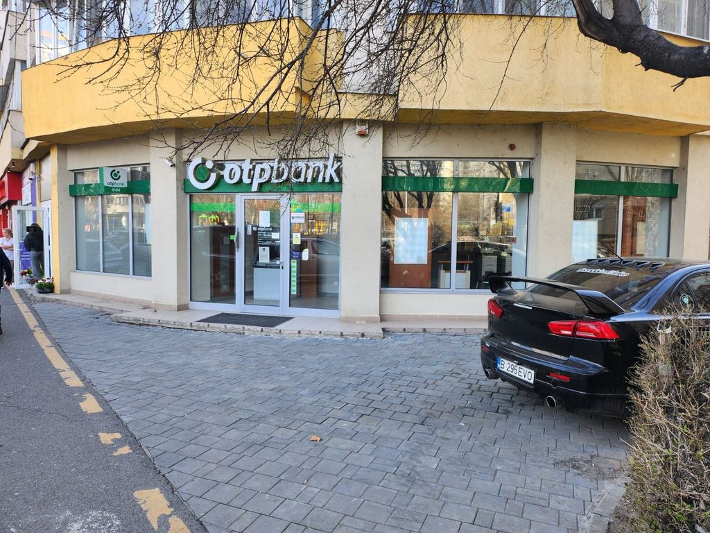 Spatiu Stradal Mihai Bravu 25 mp