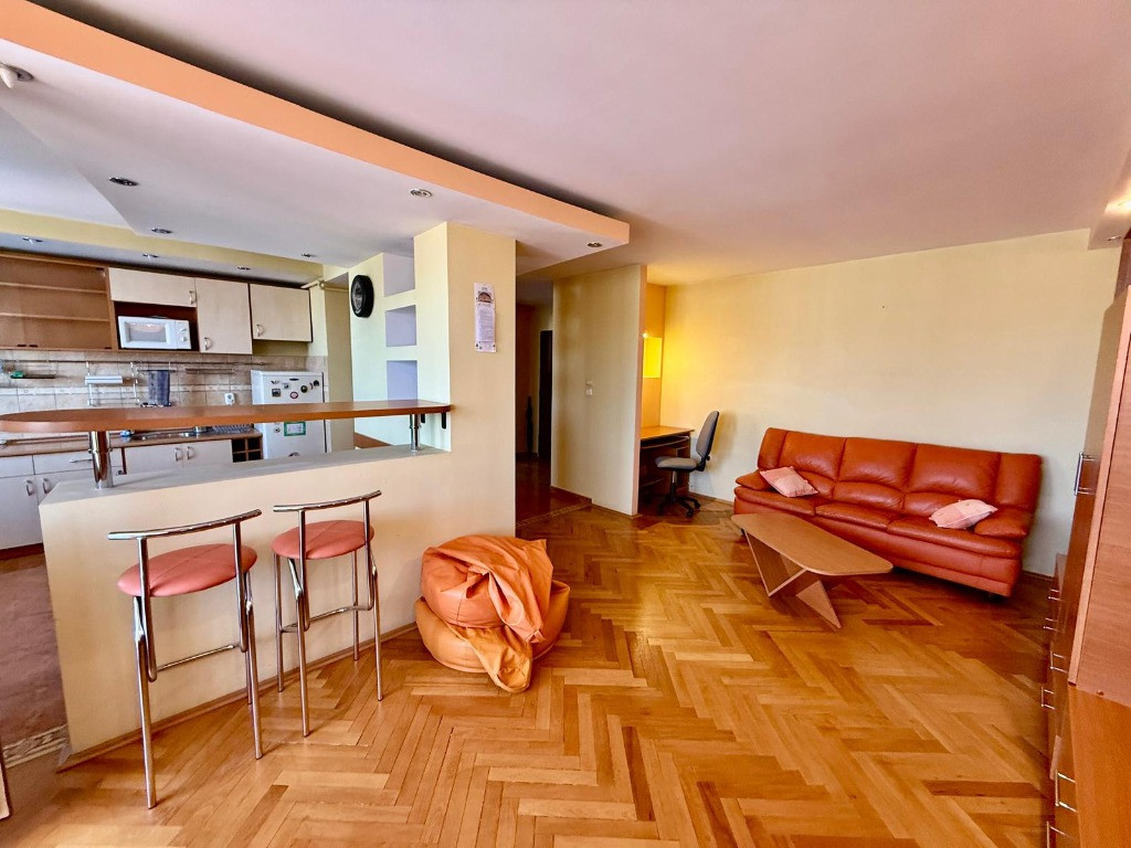 AA/1140 De închiriat apartament cu 2 camere în Tg Mureș - Semicentral
