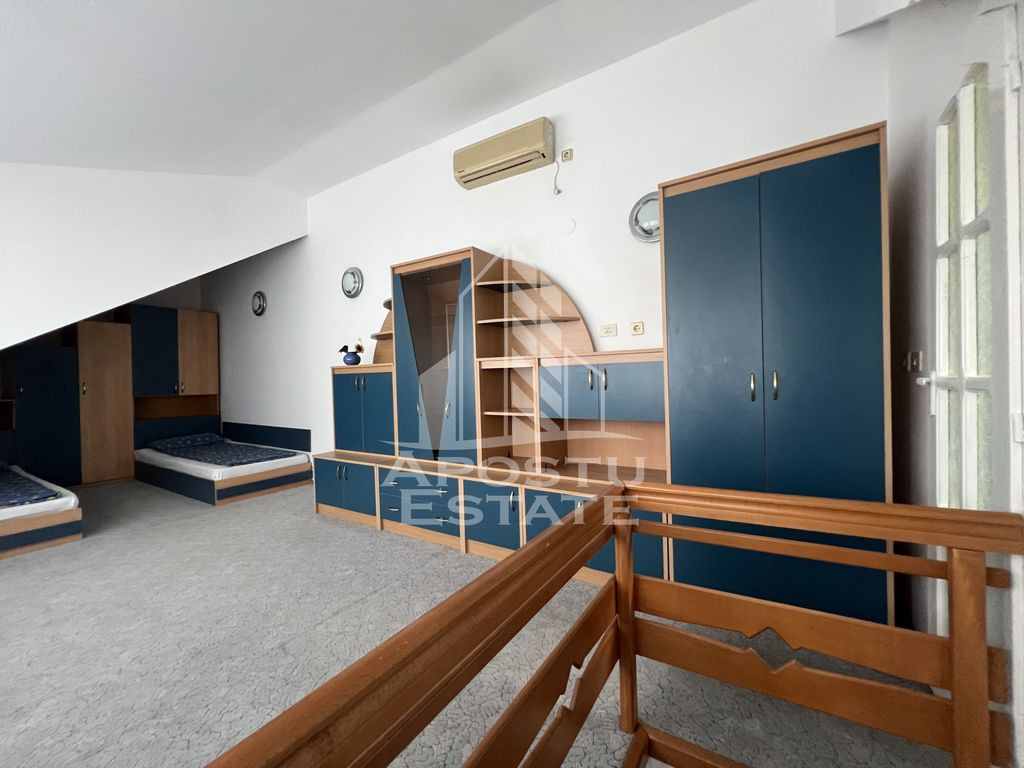 Apartament 4 camere in vila cocheta aproape de Iulius mall