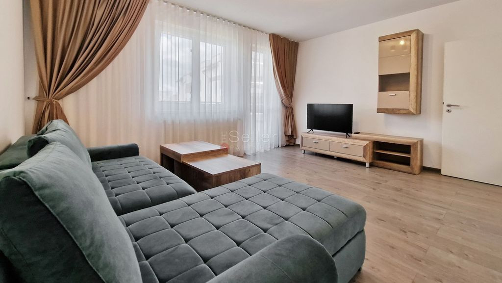 Structura Generoasa Si Acces Facil