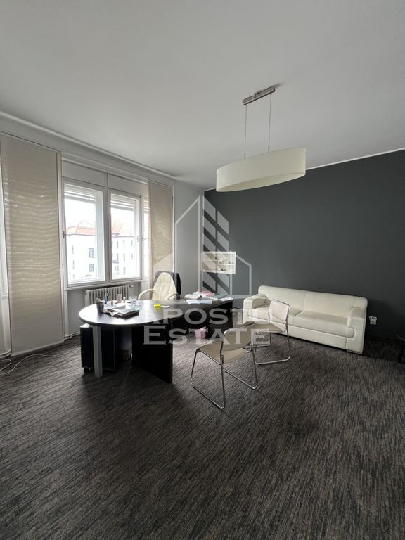 Apartament 4 camere cu poziție ultracentrala