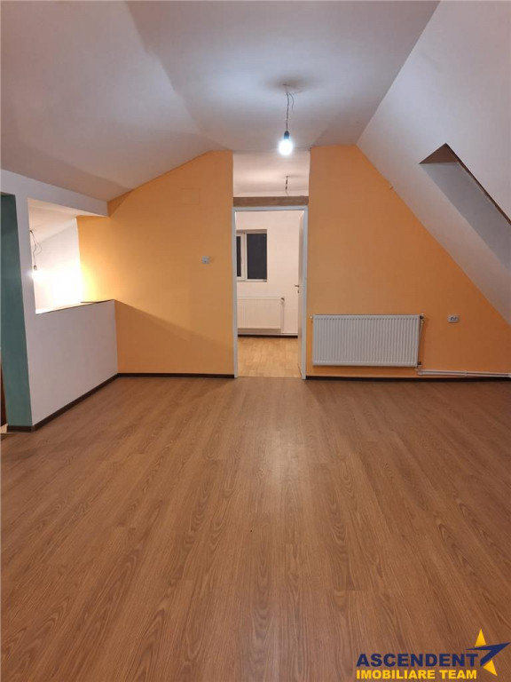 Casa de inchiriat, rezidential spatiu birouri, Ghimbav-Cent