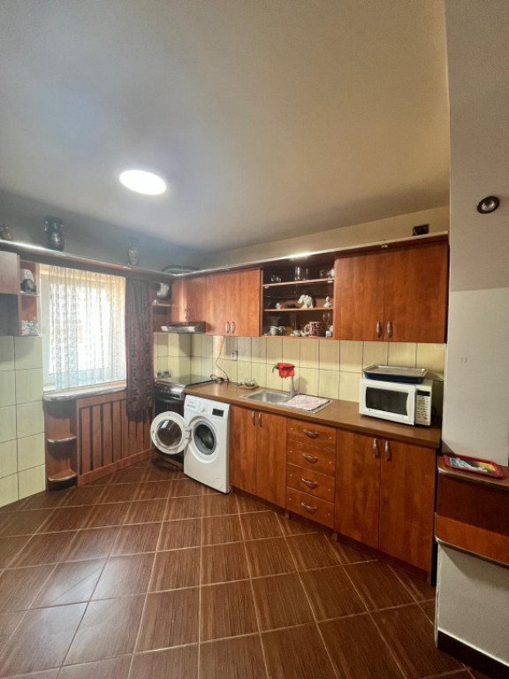Apartament 2 camere, etaj 2, Radauti