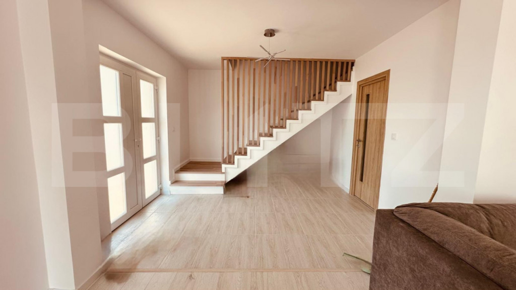Casa Individuala, cu 4 camere, zona Bucium - Visan