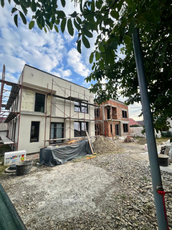 Casa individuala 137, mp 250 mp teren, Radauti