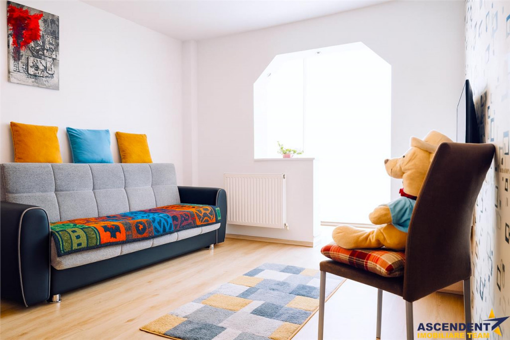 Apartament 3 camere,decomandat,cu balcon, etaj2,Central,Sace