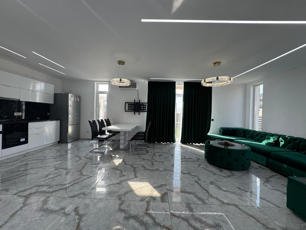 B-dul 1 Mai - Individuala - 375 mp Teren - Mobilata si Utilata