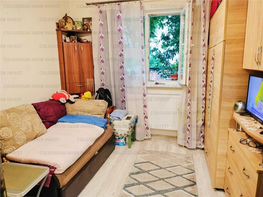 COLOSSEUM; Camera cu baie Tractorul 5 min Coresi Mall