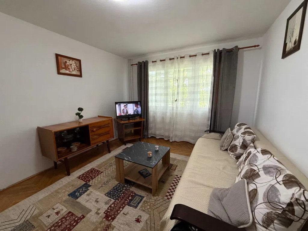 APARTAMENT 2 CAMERE TATARASI, ETAJUL 2