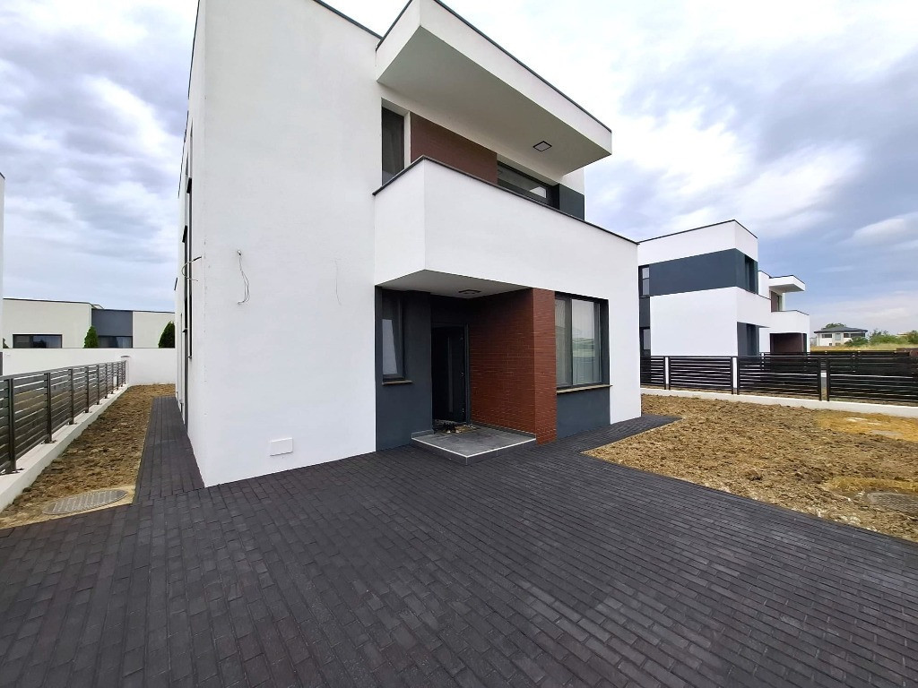 Casă P+1 din cărămidă, modernă și eficientă energetic (2025)