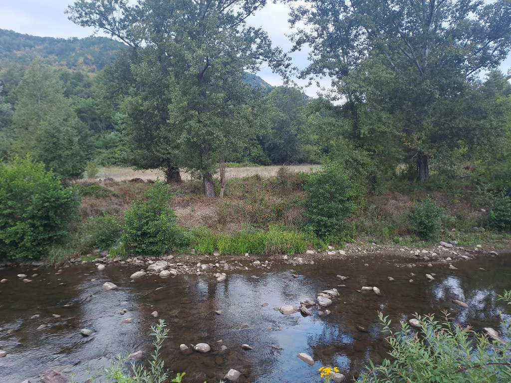 Teren langa apa 2230mp MEHADIA