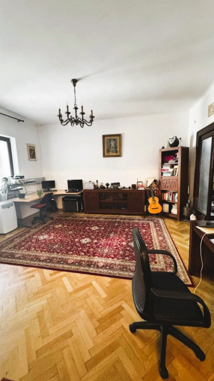 4 camere, 124 mp St, 2 balcoane, 2 bai, boxă, Magheru, Piata Romana