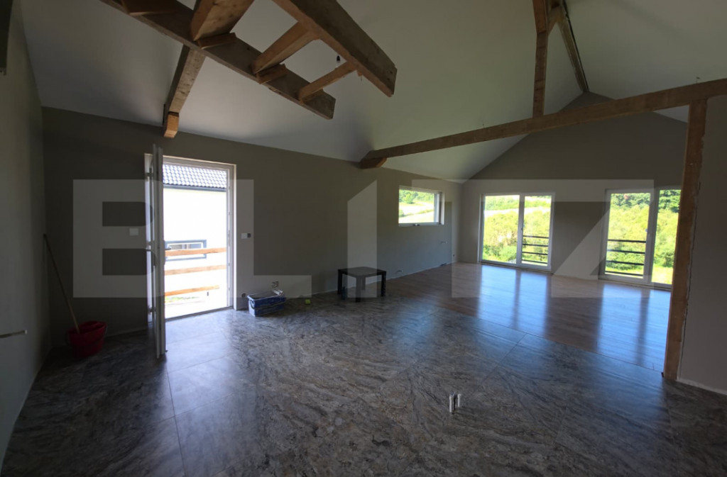 Casă cu priveliște superbă–5 camere, 125 mp utili, tere