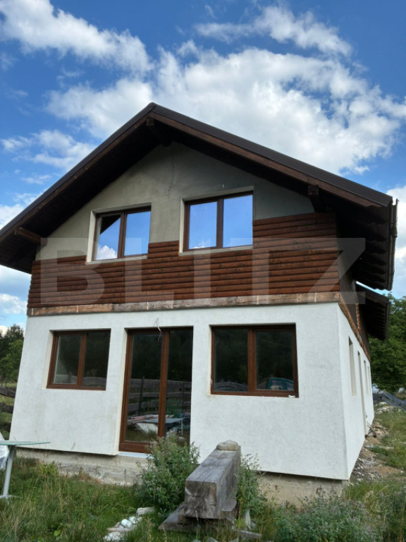 Cabana Valea Drăganului – 70 km de Cluj, 5 dormitoare, iz