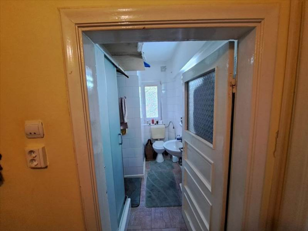 Garsoniera decomandata Tractorul, Brasov