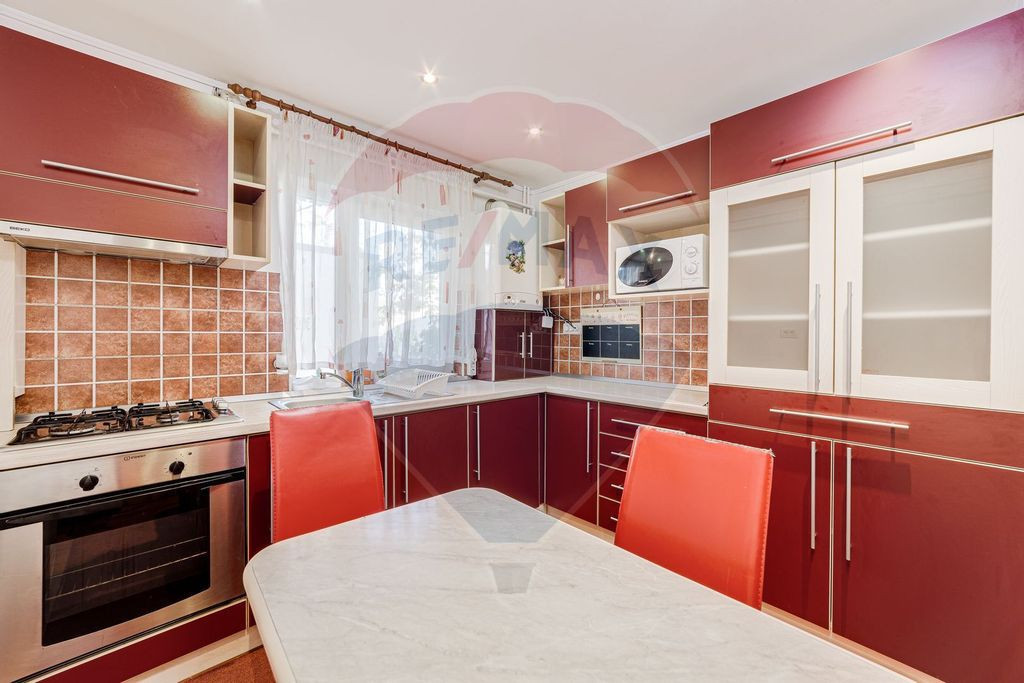 Apartament cu 2 camere de închiriat pe Banu Maracine