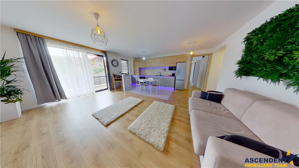 Tur LIVE! Clasa Distinctiv, regim vila, gradina proprie, Bra