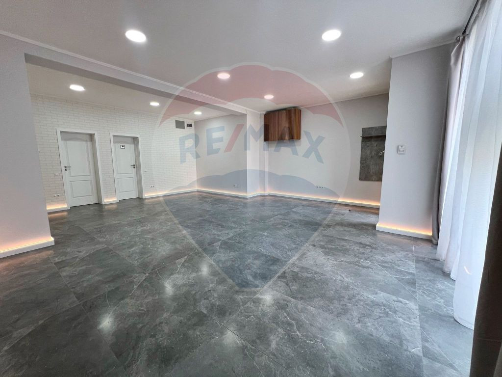 Spațiu comercial de închiriat în zona Centrul Vechi