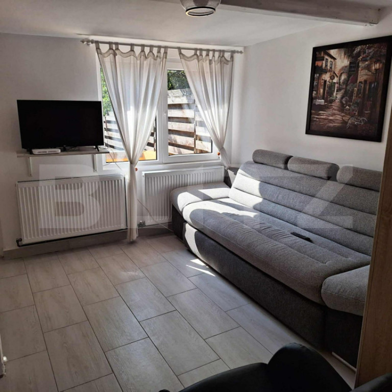 Garsoniera de închiriat, zona Bucium