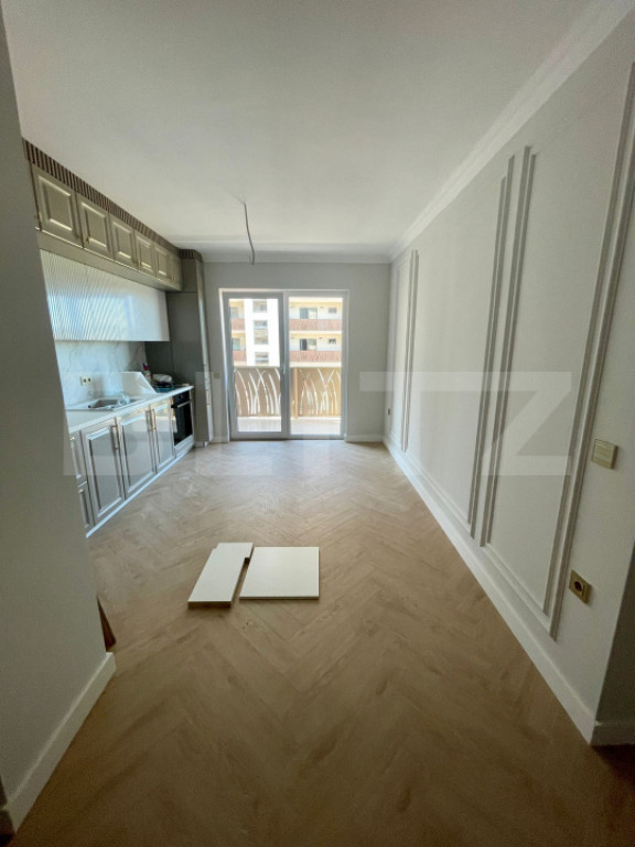 Apartament de vanzare, cu 3 camere, balcon mare, panoramă s