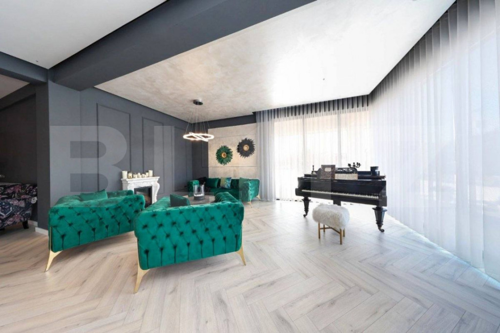 Spatiu comercial lux 190 mp, cu terasa si gradina Ghimbav