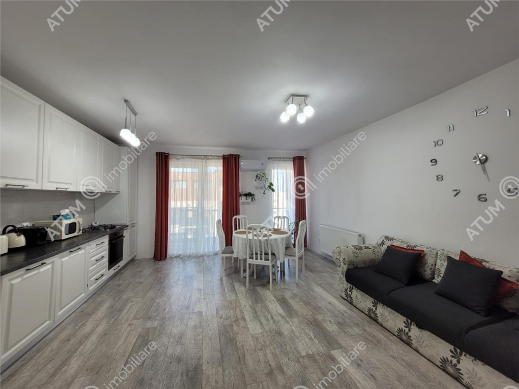 Apartament 2 camere balcon parcare proprie zona Doamna Stanc