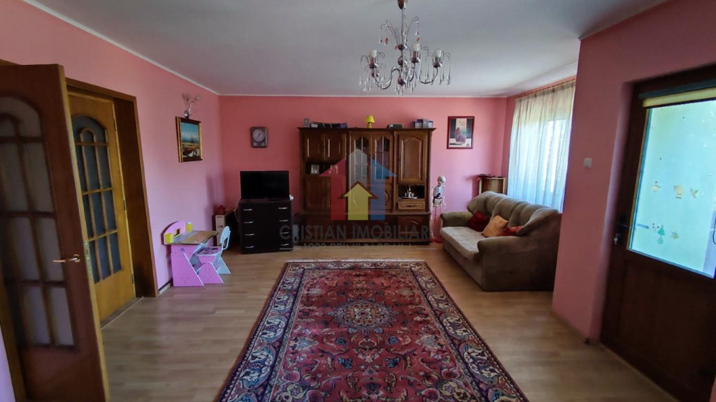 Vila P 1 Pod, teren 270 mp, Mobilata si Utilata, Chiscani