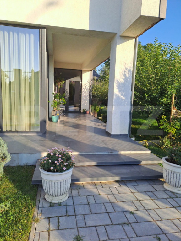 Aparthotel -afacere la cheie-cu sala de restaurant si gradin