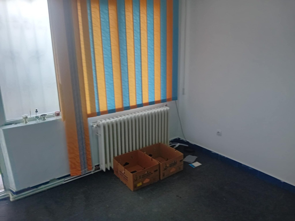 Garsonieră , Str. Veseliei , parter , 30 mp 41650 Eur