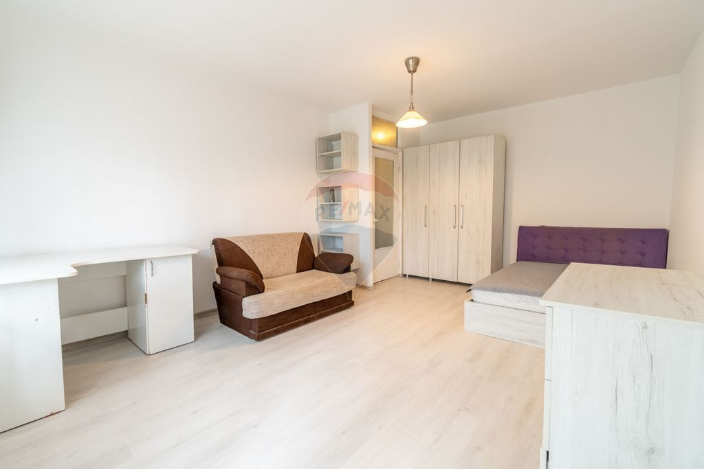 Apartament cu 1 camera de inchiriat Calea Manastur Et.3/8...