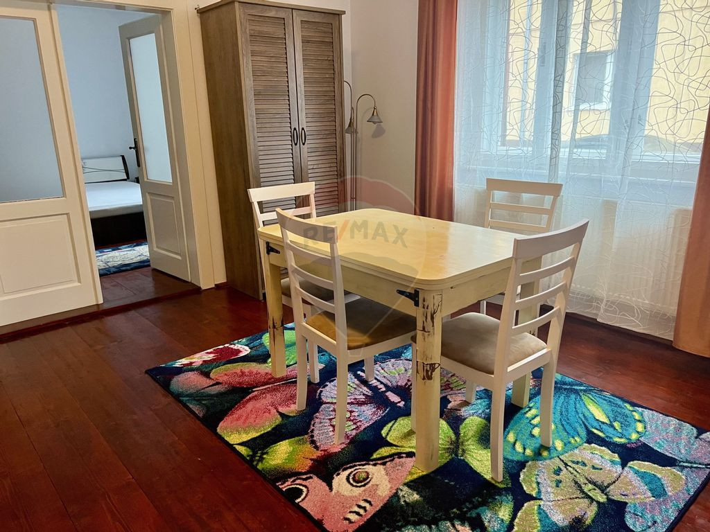 Apartament 2 camere de închiriat în zona Trei Stejari