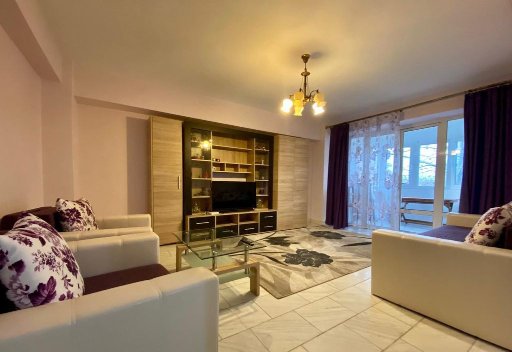 Capitol, apartament 2 camere decomandate