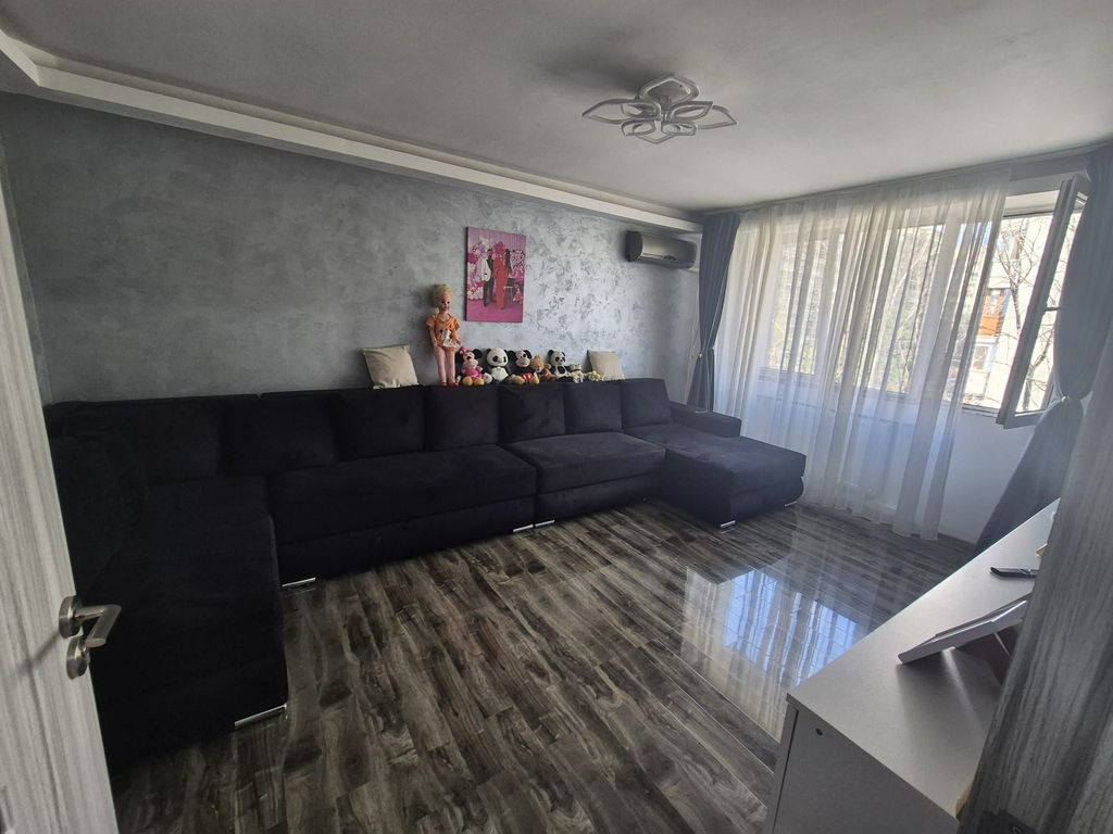 Apartament 2 camere decomandat Bd. 1Decembrie 1918 / Theo...