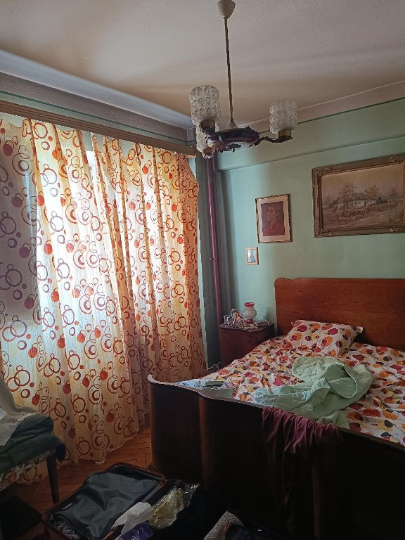 Apartament 4 camere etaj 2 ,Decebal